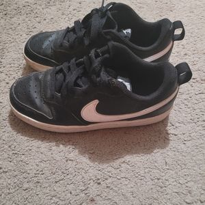 ⏰️ Nike Borough lows